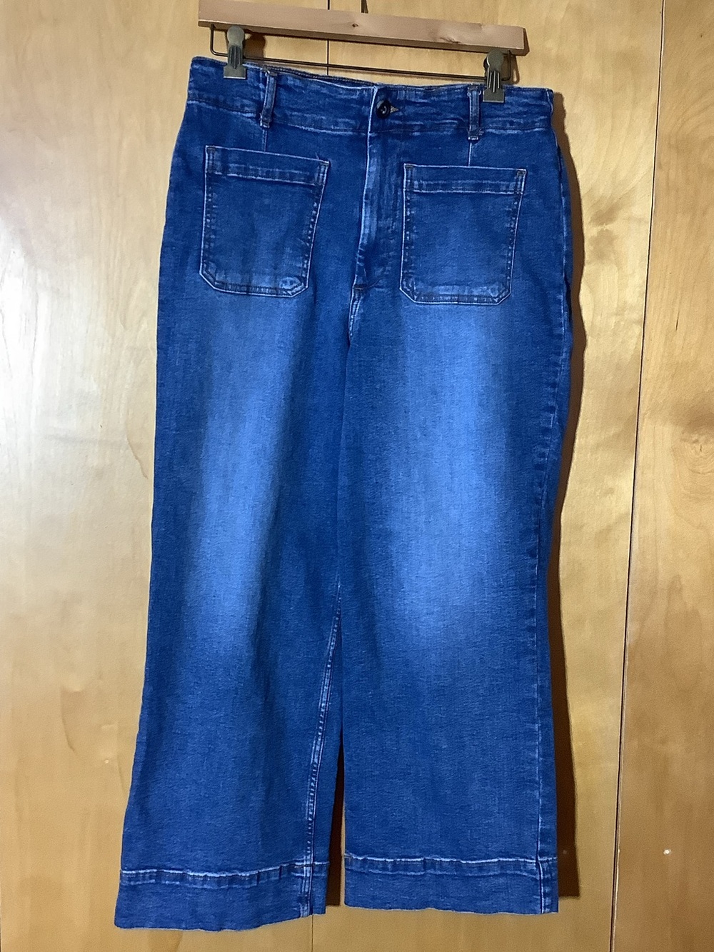 Bagatelle wide leg patch pocket jeans, size 31